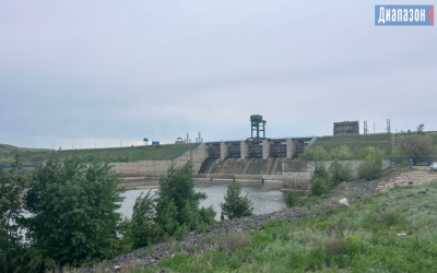 На водохранилище добывают песок, берега в мусоре, рыба исчезает