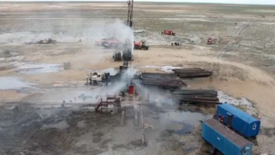 Аварийная ситуация на месторождении Толкын: произошел выброс газо-водяной смеси
