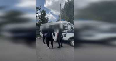 Антикор КНБ задержал чиновника из Департамента госдоходов