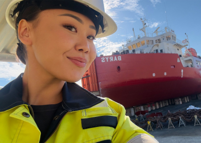 Поговорили с девушками, работающими на флоте