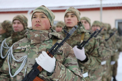 В Акмолинском гарнизоне солдаты войск ПВО дали клятву на верность Родине