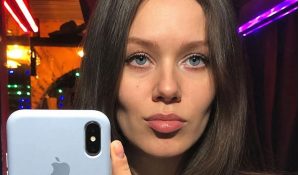 «Спасите хотя бы Юлю». Казахстан отказал в убежище активистке — ей грозит экстрадиция в Россию