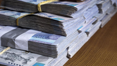Назван регион с самой большой среднемесячной зарплатой в Казахстане